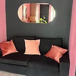 Superb Apartment For 4 People, Center - Auto Museum